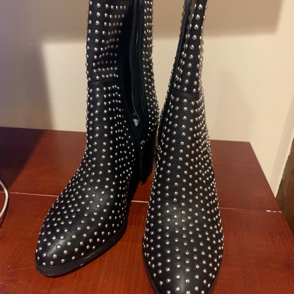 Brand New Never worn - Picture 3 of 4